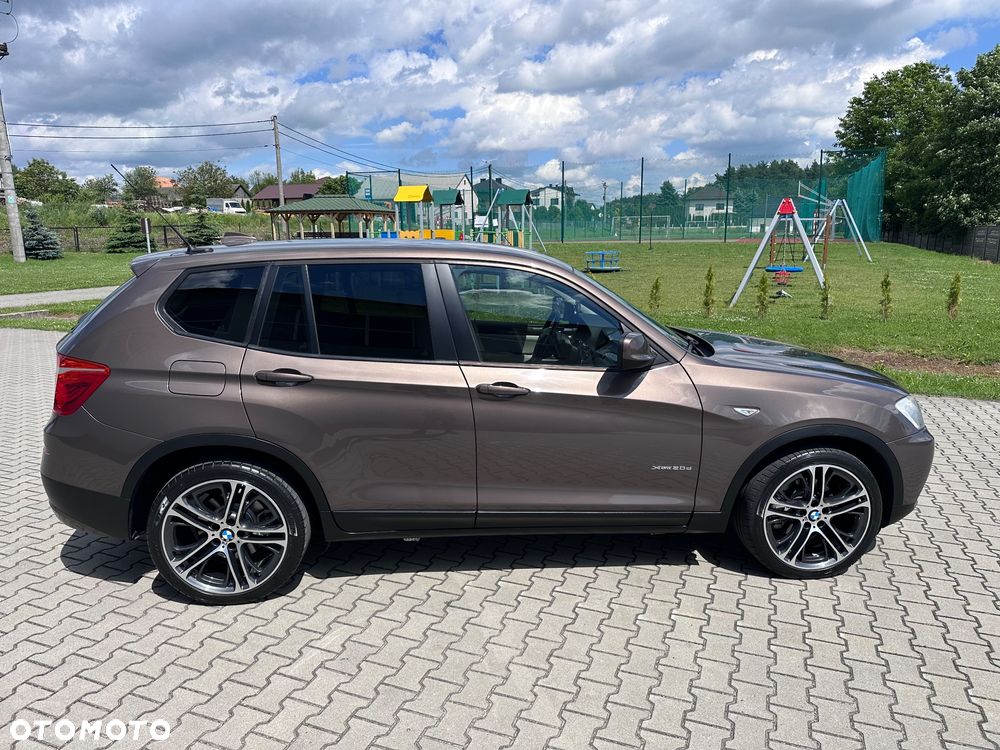 BMW X3 xDrive20d - 16