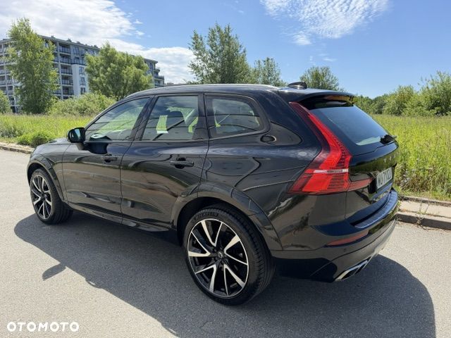 Volvo XC 60 T5 Momentum Pro - 4