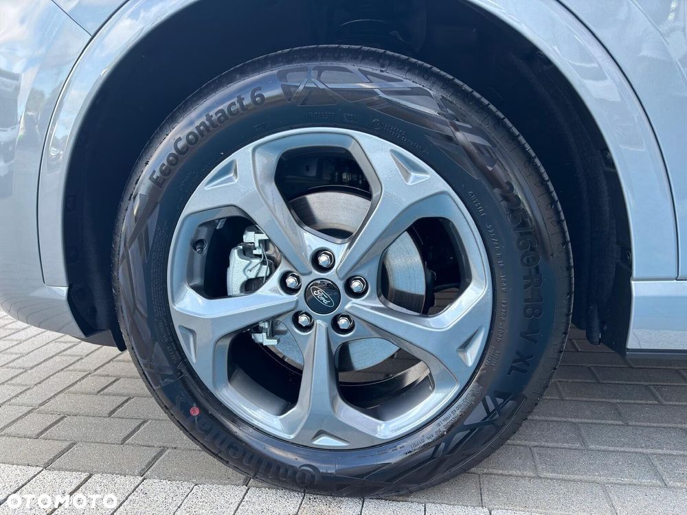Ford Kuga - 12