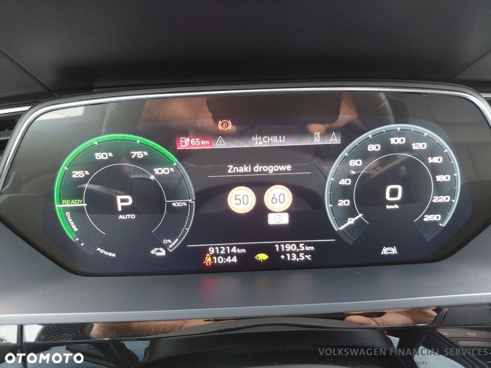 Audi e-tron - 14