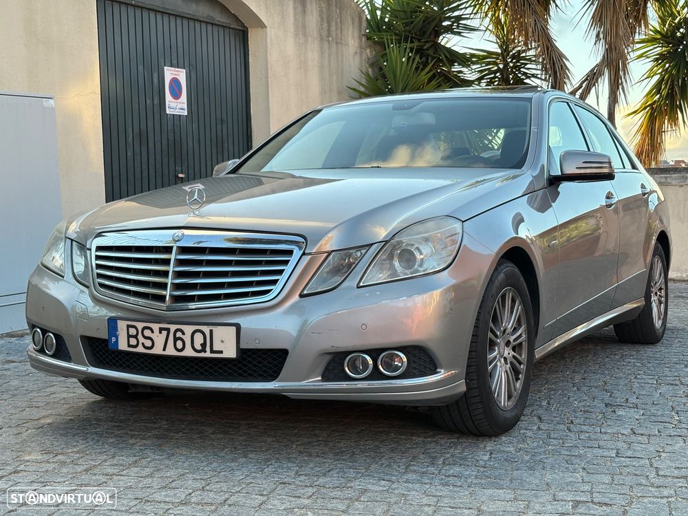 Mercedes-Benz E 220 CDI DPF BlueEFFICIENCY Auto Elegance - 1