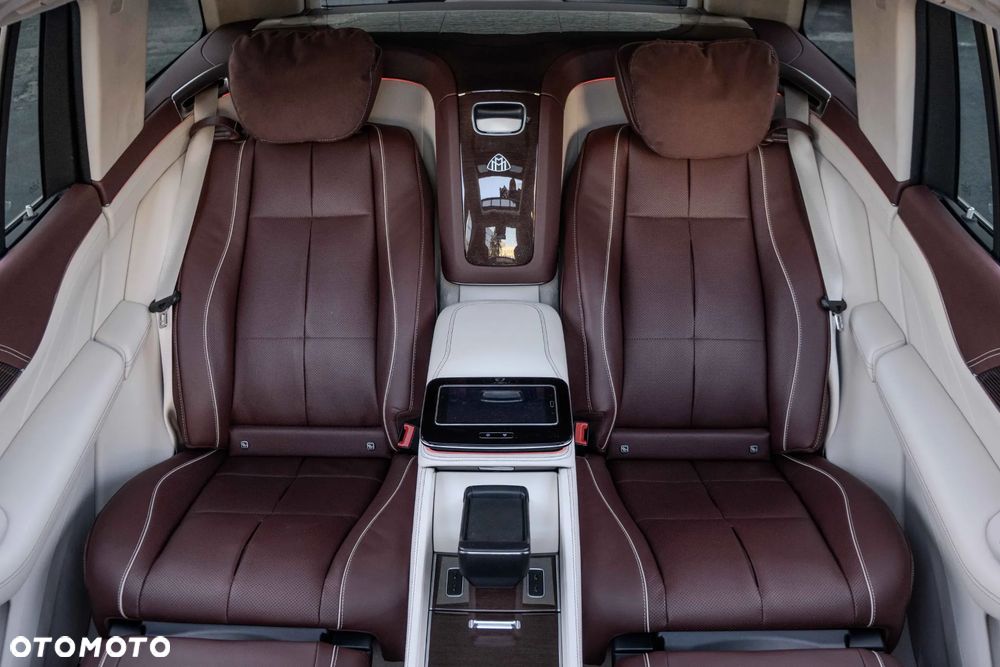 Mercedes-Benz Maybach GLS - 22