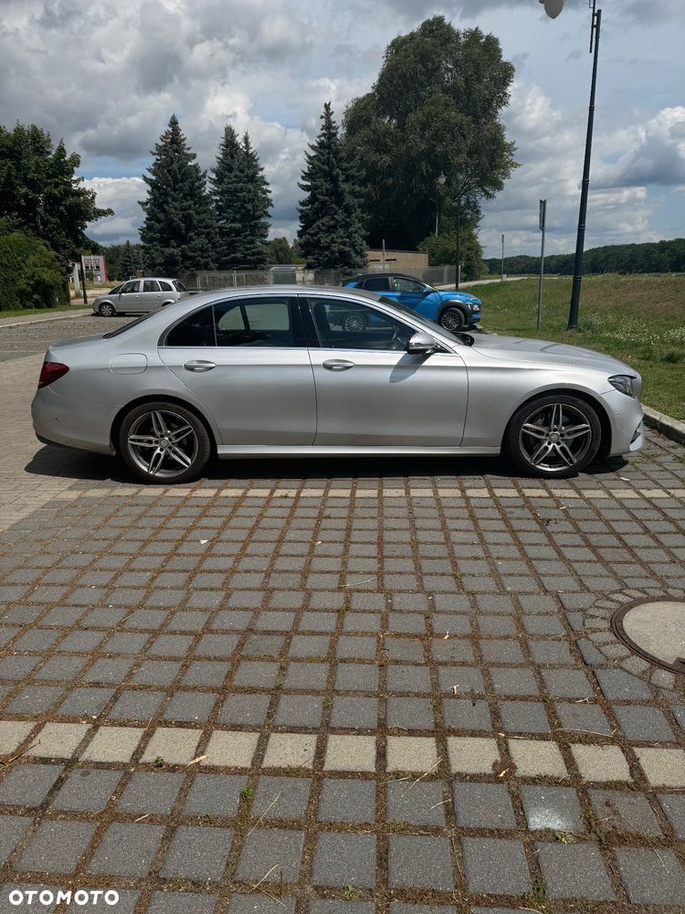 Mercedes-Benz Klasa E 220 d 9G-TRONIC AMG Line - 8