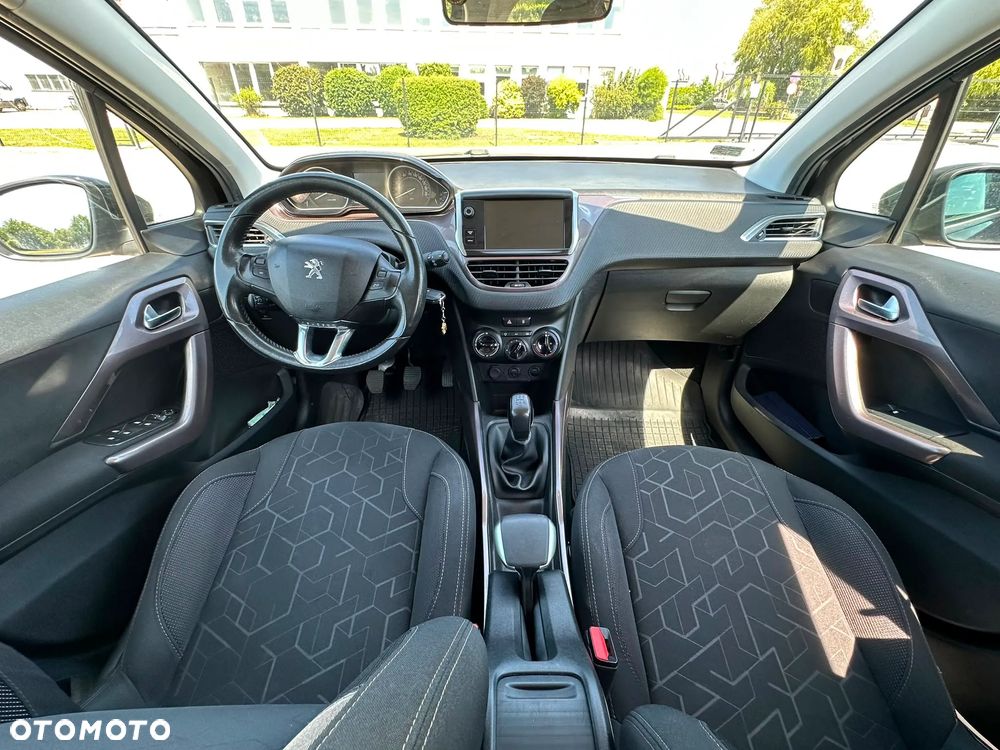Peugeot 2008 e-HDi FAP 92 STOP & START Allure - 9