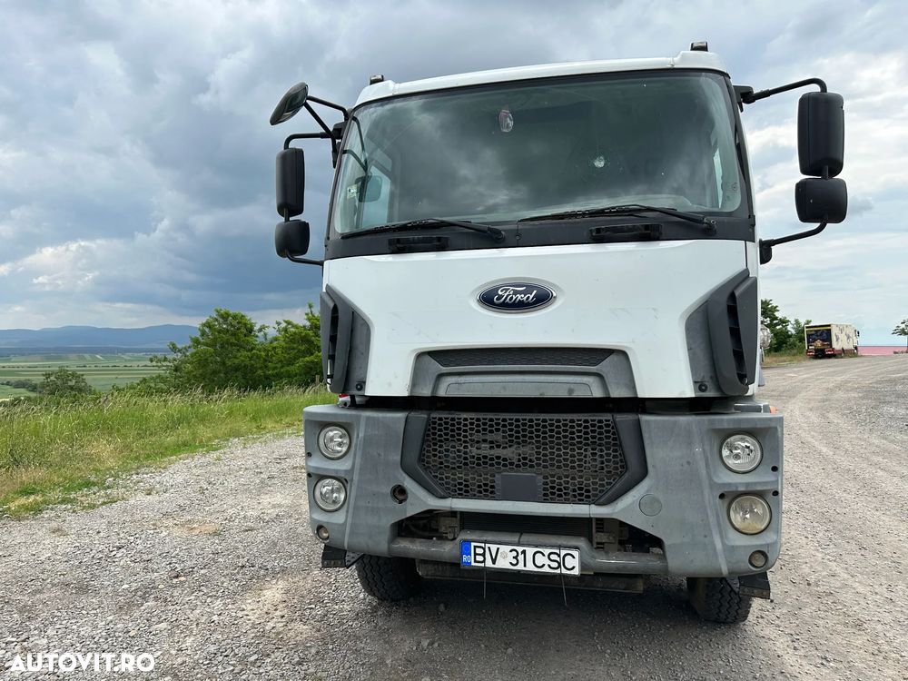 Ford Cargo 4142 - 3