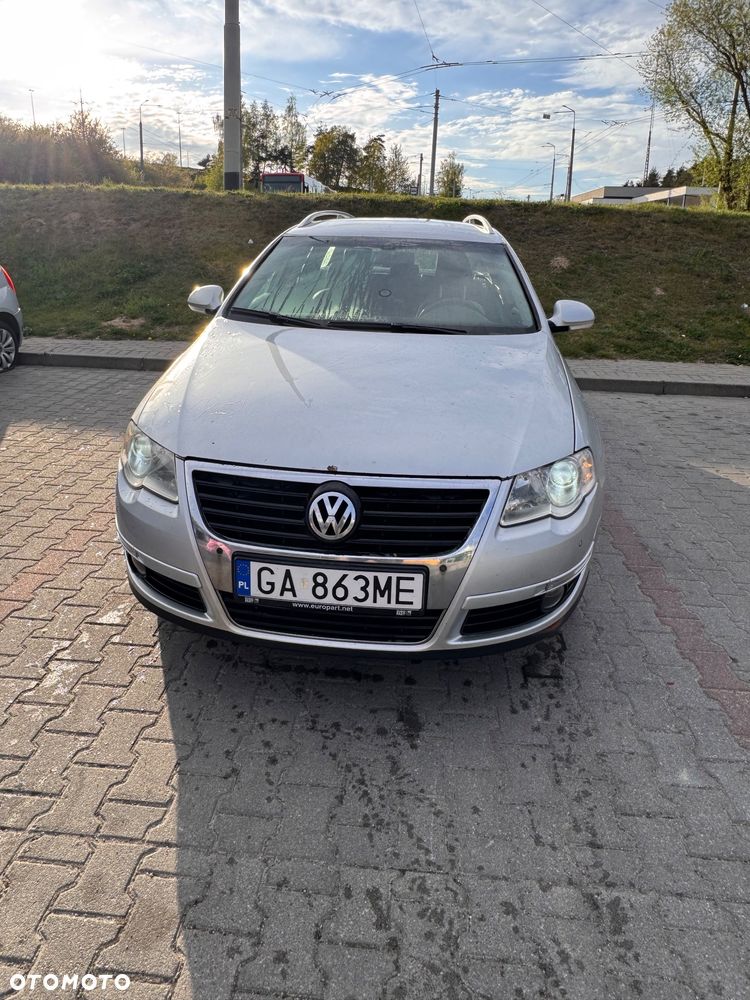 Volkswagen Passat 2.0 TDI DPF Highline DSG - 1