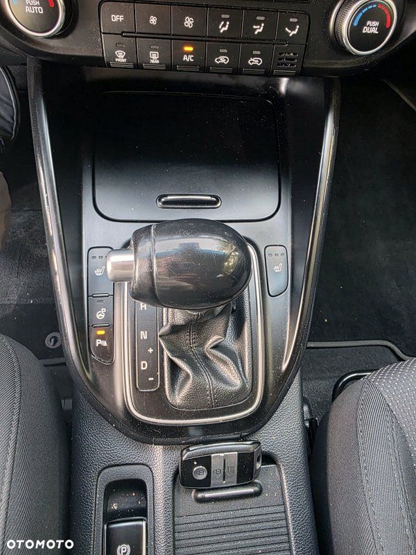 Kia Carens 2.0 GDI Automatik Spirit - 14