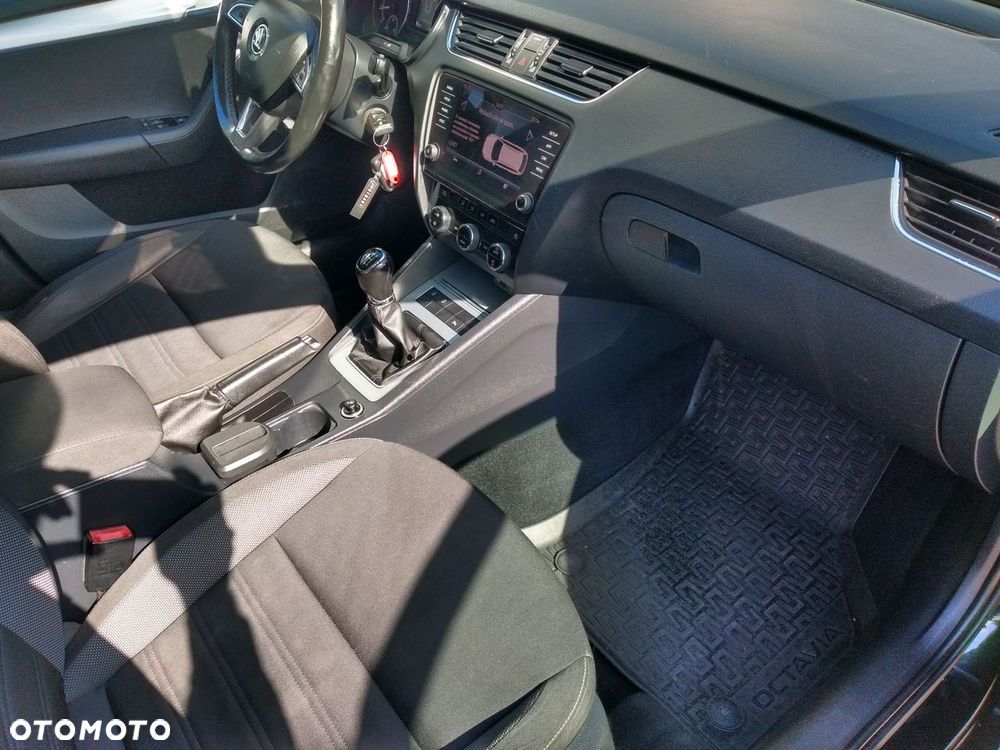Skoda Octavia - 23