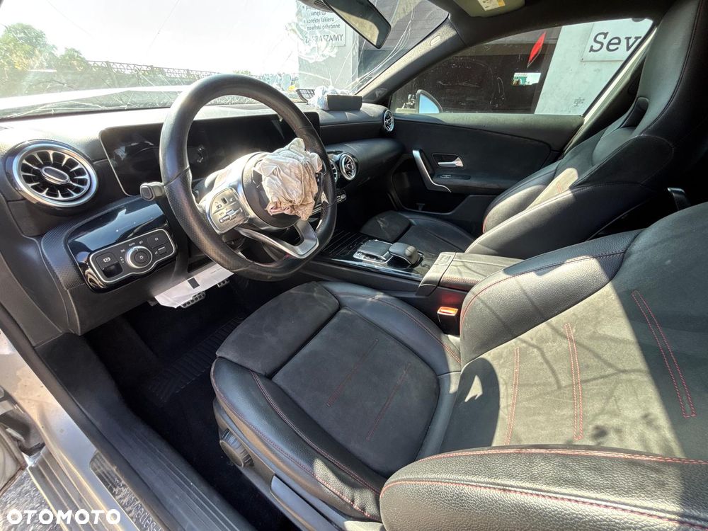 Mercedes-Benz Klasa A 180 d 7G-DCT AMG Line - 4
