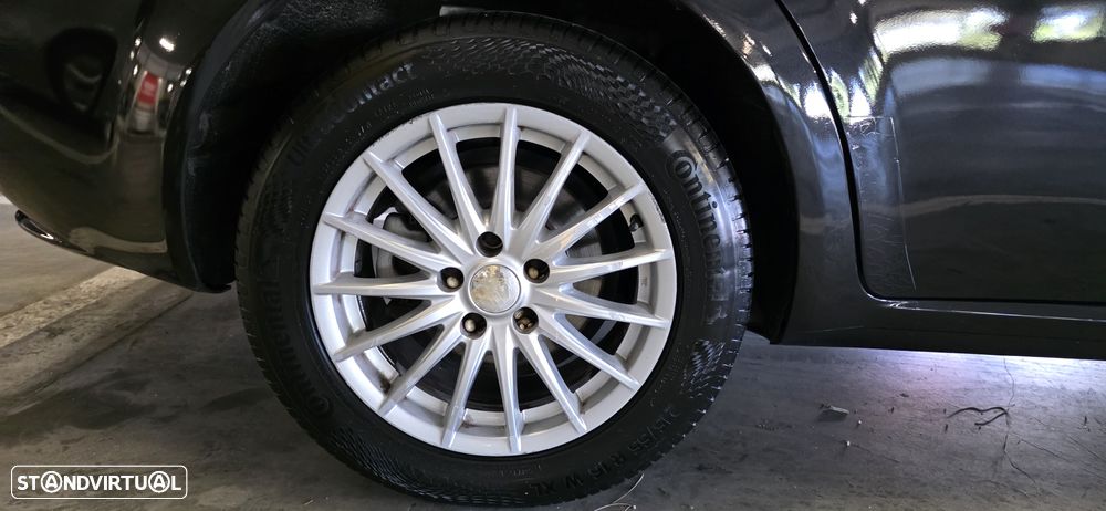 Alfa Romeo 159 Sportwagon 1.9 JTDm 8V Executiva - 3