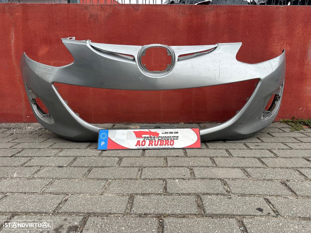 Parachoque Mazda 2 2011 - 1