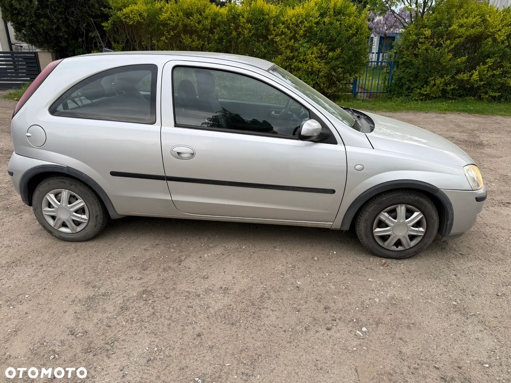 Opel Corsa 1.2 16V - 2