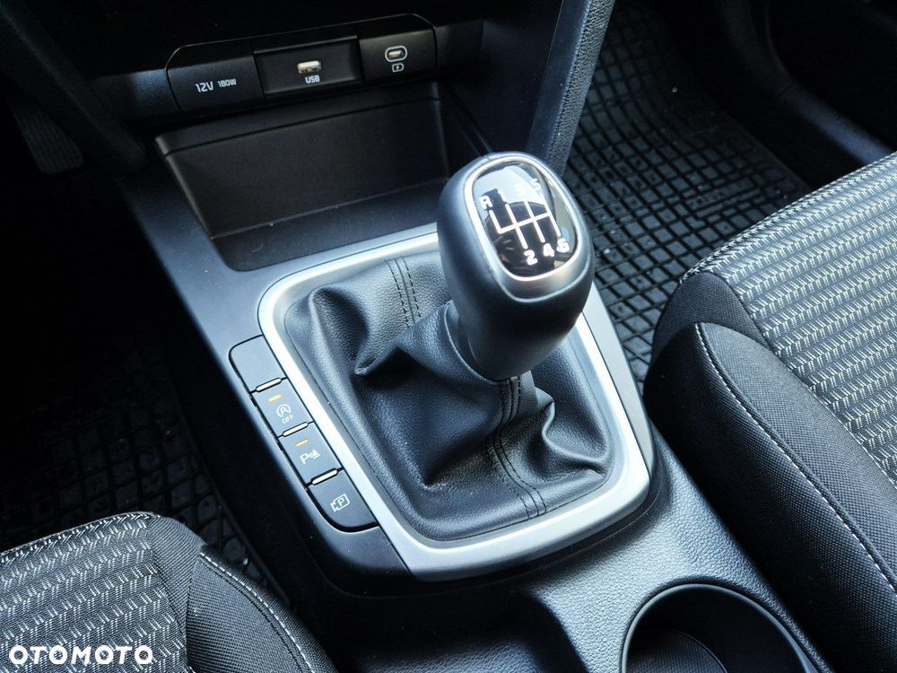 Kia Ceed 1.5 T-GDI M - 37