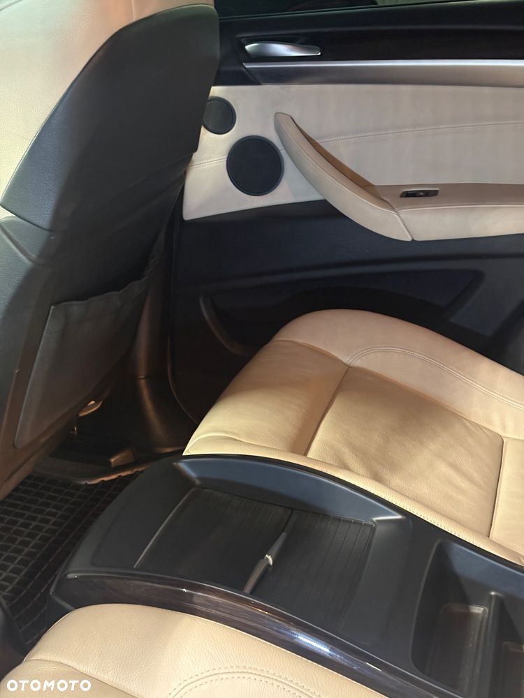 BMW X6 - 14
