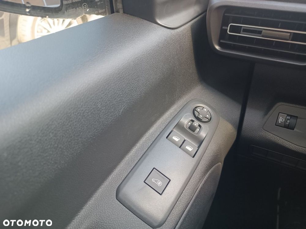 Opel Combo - 19
