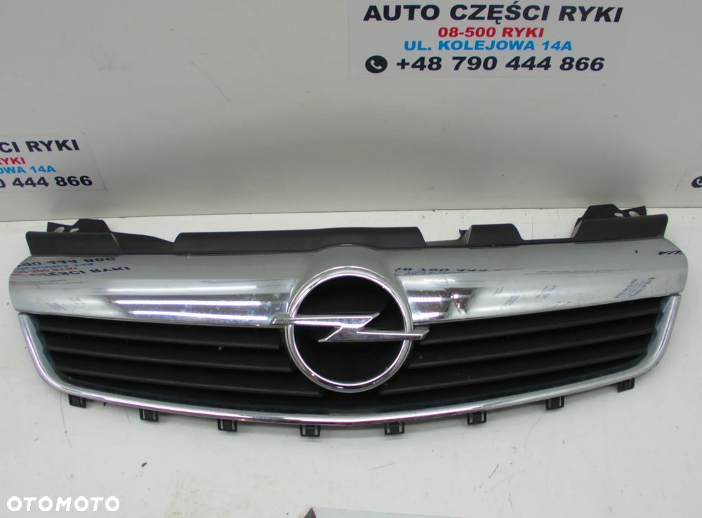 Opel Zafira B Grill Zderzak - 1