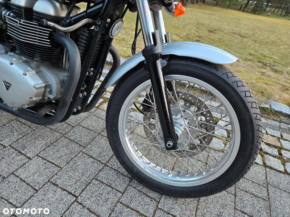 Triumph Thruxton - 28