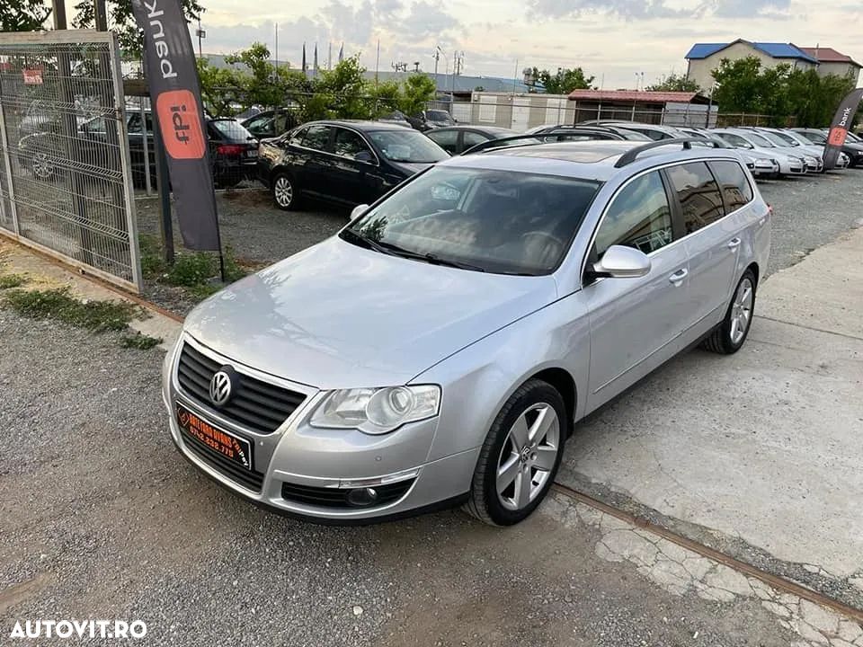Volkswagen Passat - 1