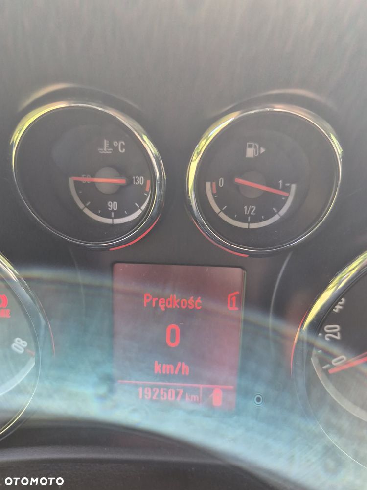 Opel Astra 1.6 T Sport - 6