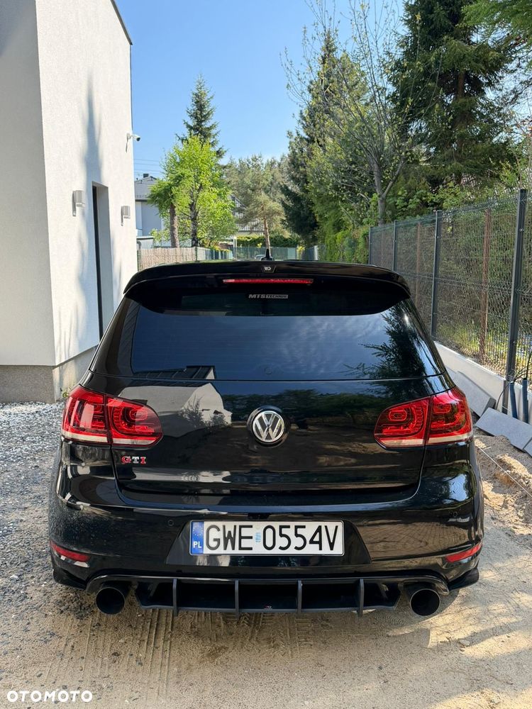Volkswagen Golf 2.0 TSI GTI DSG - 2