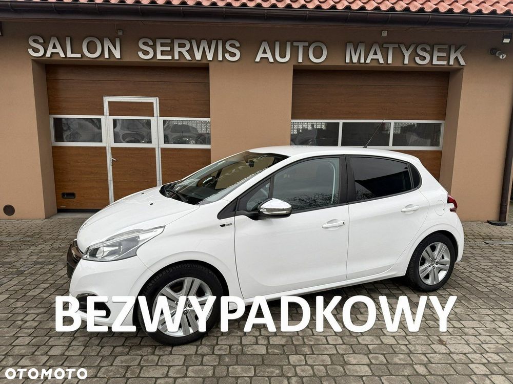 Peugeot 208 1.2 VTi Style - 1