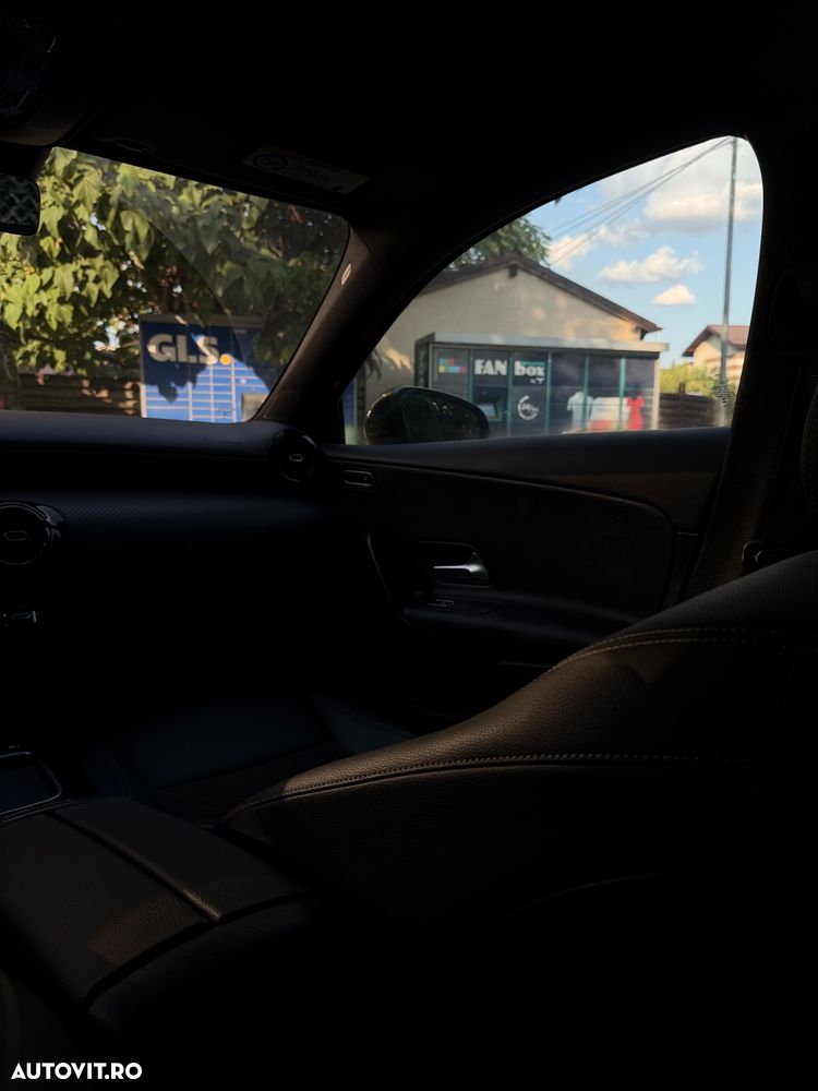 Mercedes-Benz A 180 Sedan MHEV 7G-DCT - 18