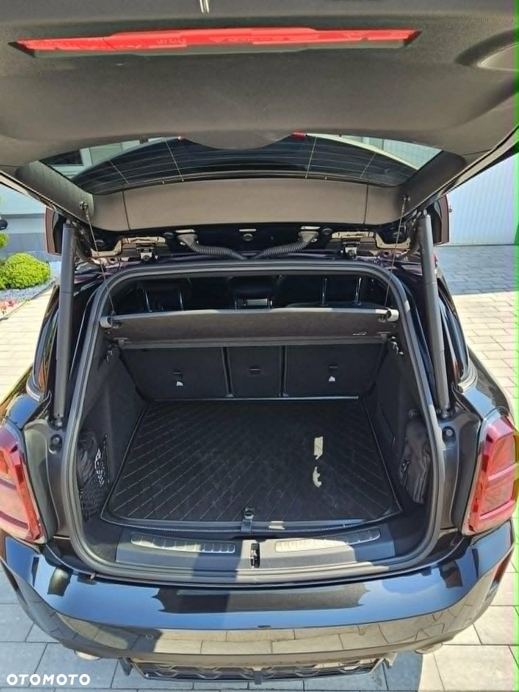 MINI John Cooper Works - 4
