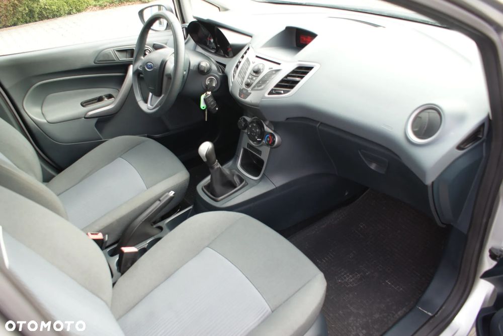 Ford Fiesta 1.25 Champions Edition - 14
