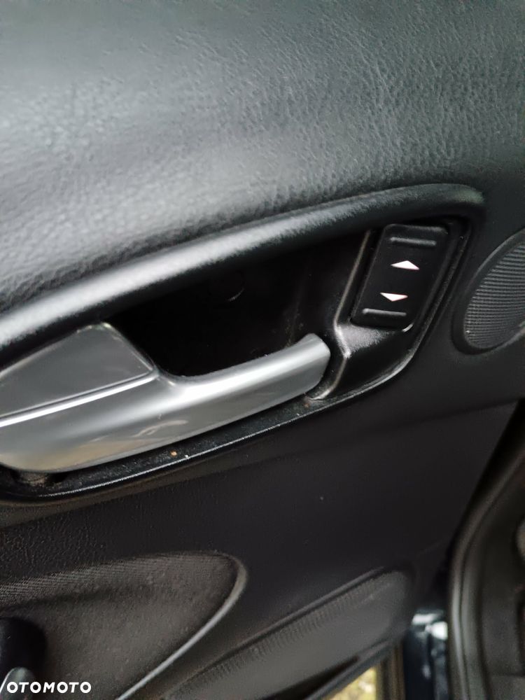 Ford S-Max 2.0 TDCi DPF Titanium - 9