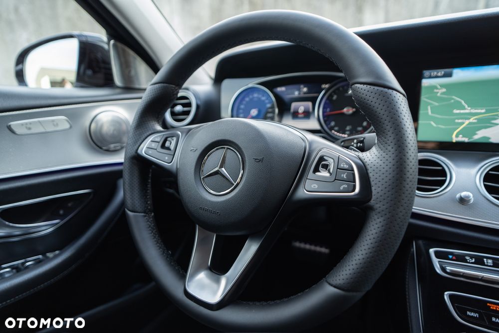 Mercedes-Benz Klasa E 220 d T 9G-TRONIC Avantgarde - 9