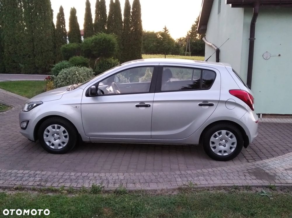 Hyundai i20 1.4 Comfort EU5 - 15
