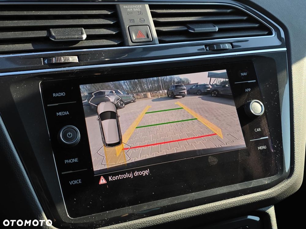 Volkswagen Tiguan - 22