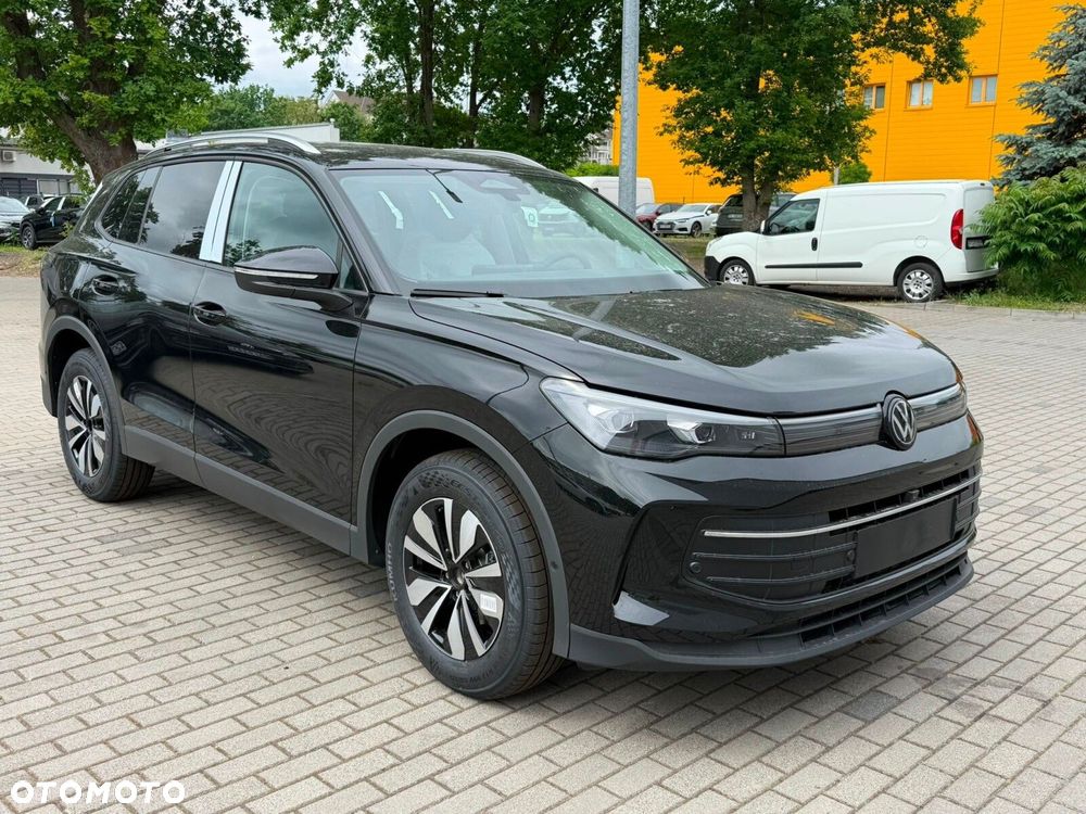 Volkswagen Tiguan - 2