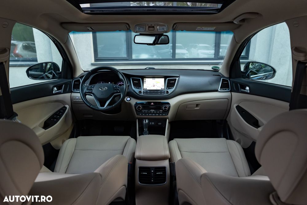 Hyundai Tucson 2.0 CRDI 4WD Automatik Premium - 16