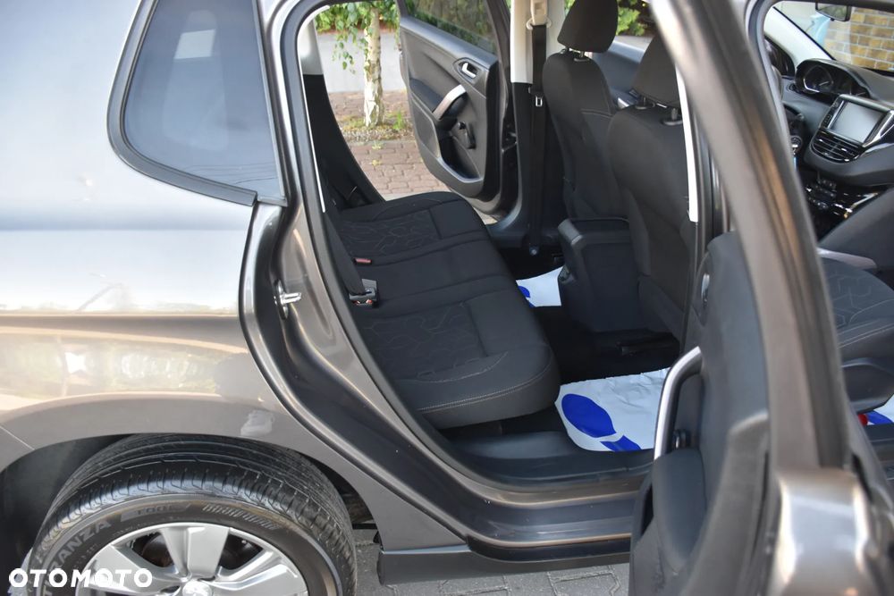 Peugeot 2008 1.6 BlueHDi Crossway - 13