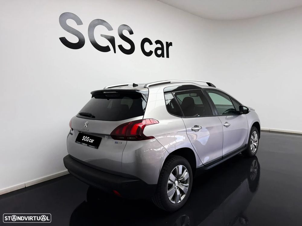 Peugeot 2008 1.2 PureTech Style - 4