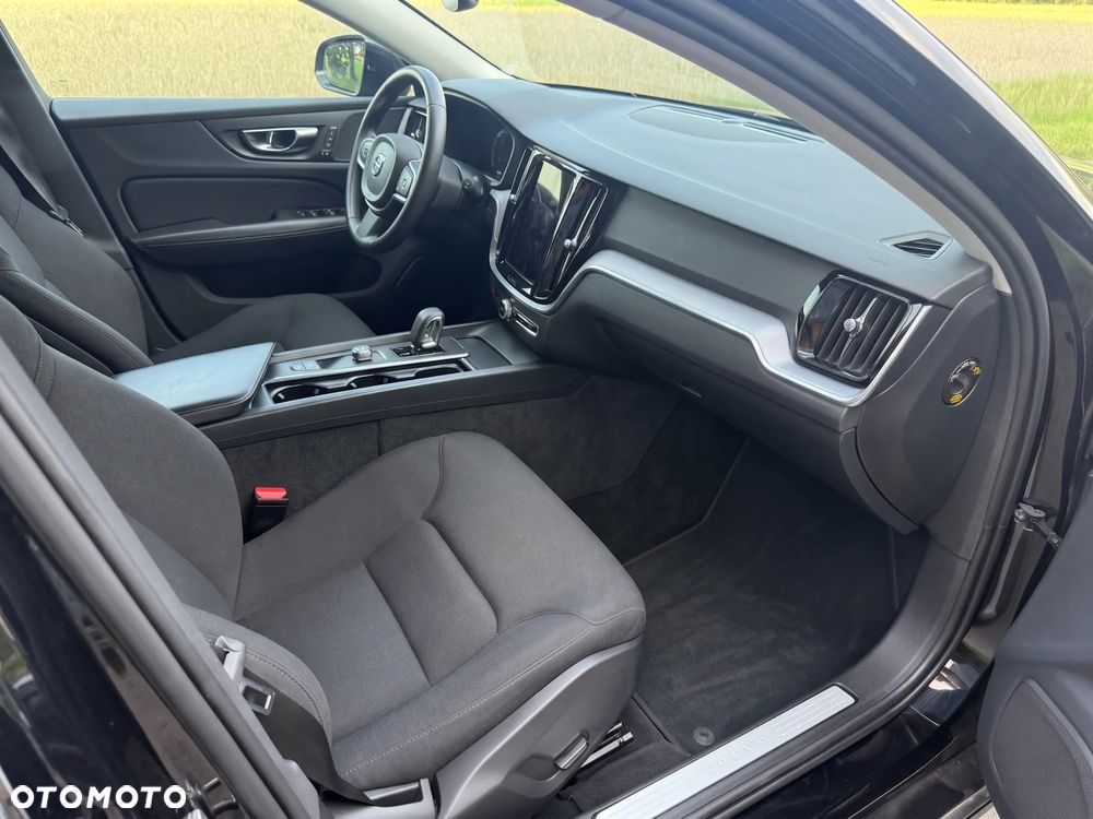 Volvo V60 B3 B Momentum - 7