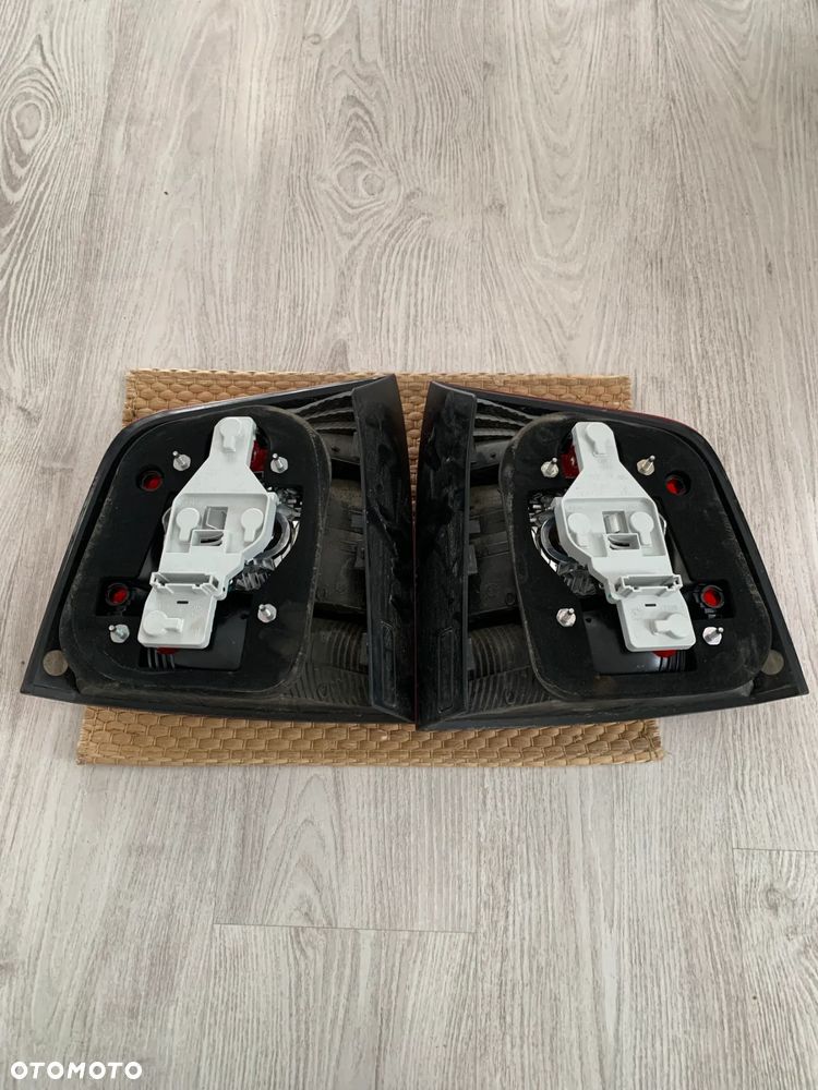 LAMPA LEWY TYŁ SKODA OCTAVIA II KOMBI LIFT lub lampa prawy tył  1Z9945095A  1Z9945096A - 7