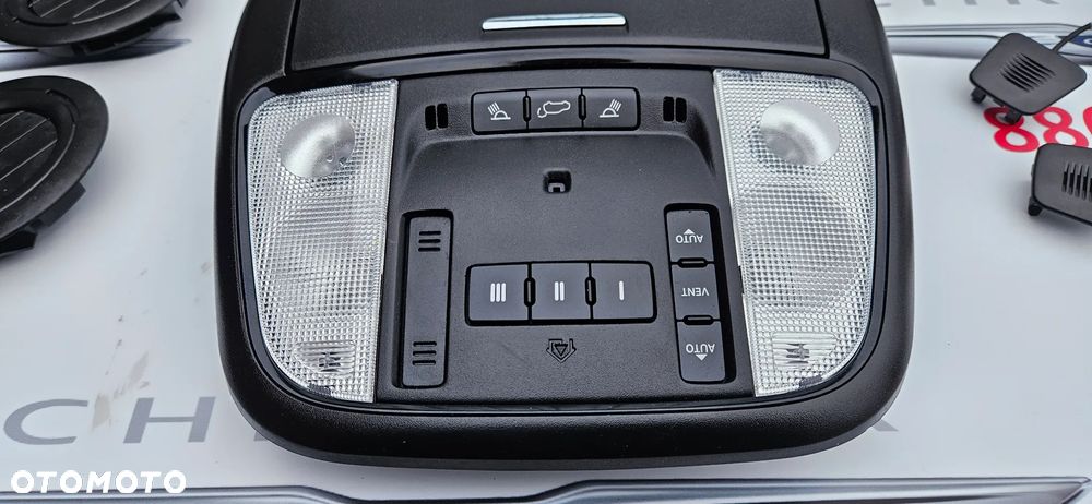 Dodge Durango III LIFT 2021-2025 Słoneczki Osłona przeciwsłoneczna Oświetlenie kabiny kierowcy Lampka podświetlenia Panel sterowania klimatyzacją Panel nawiewu - 11