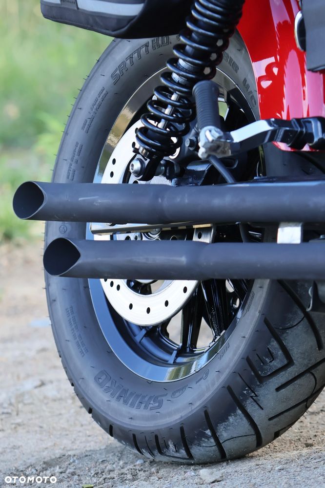 Harley-Davidson Dyna Super Glide - 19