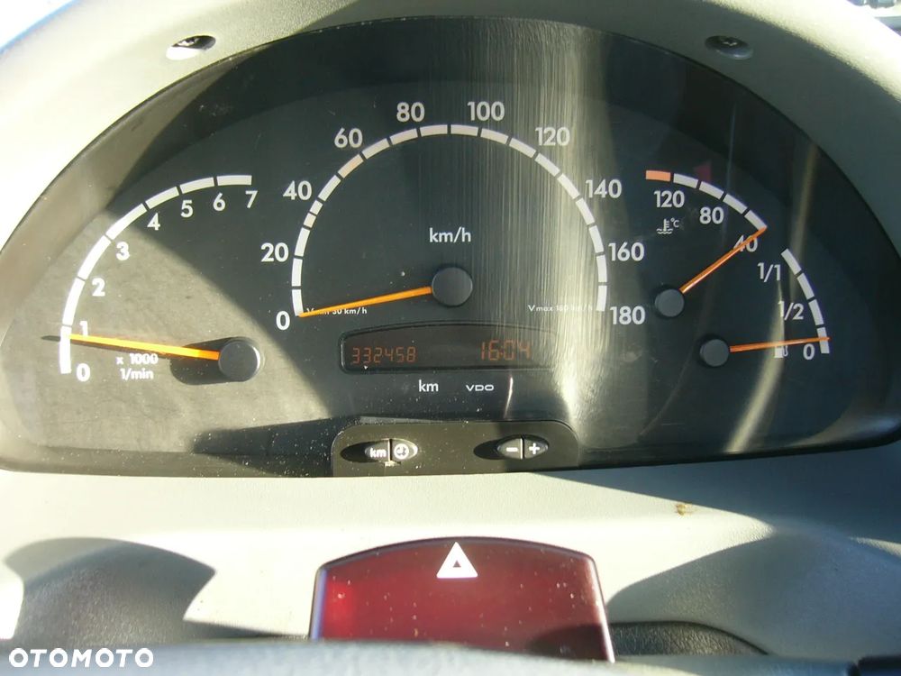 Mercedes-Benz Sprinter 411 Cdi Dmc 3,5 t Skrzynia 5 x 2,2 x 0,55 m - 13