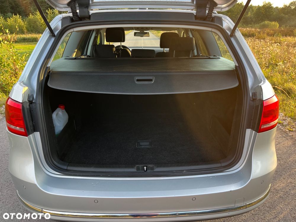 Volkswagen Passat 1.6 TDI Comfortline - 9