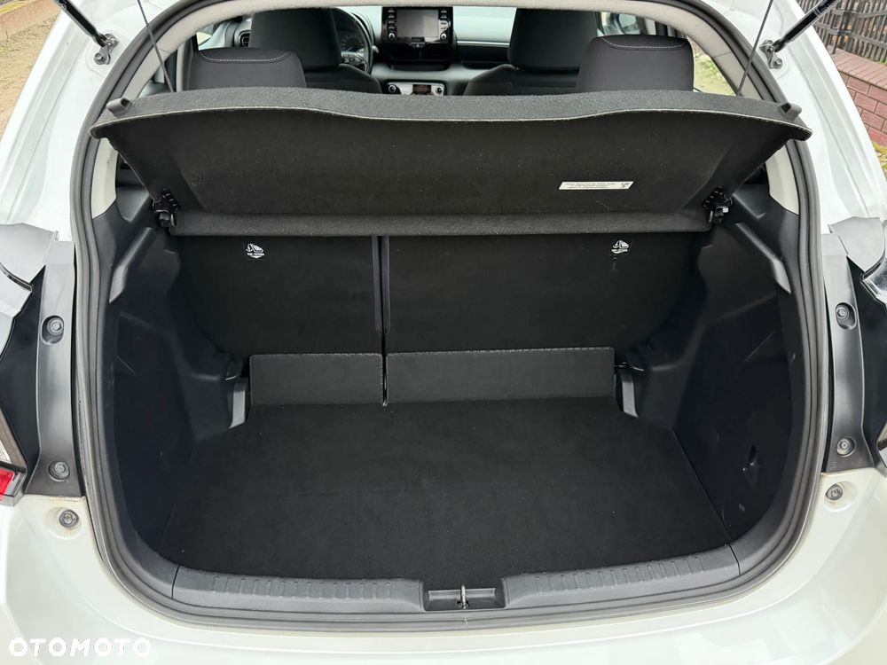 Toyota Yaris - 37