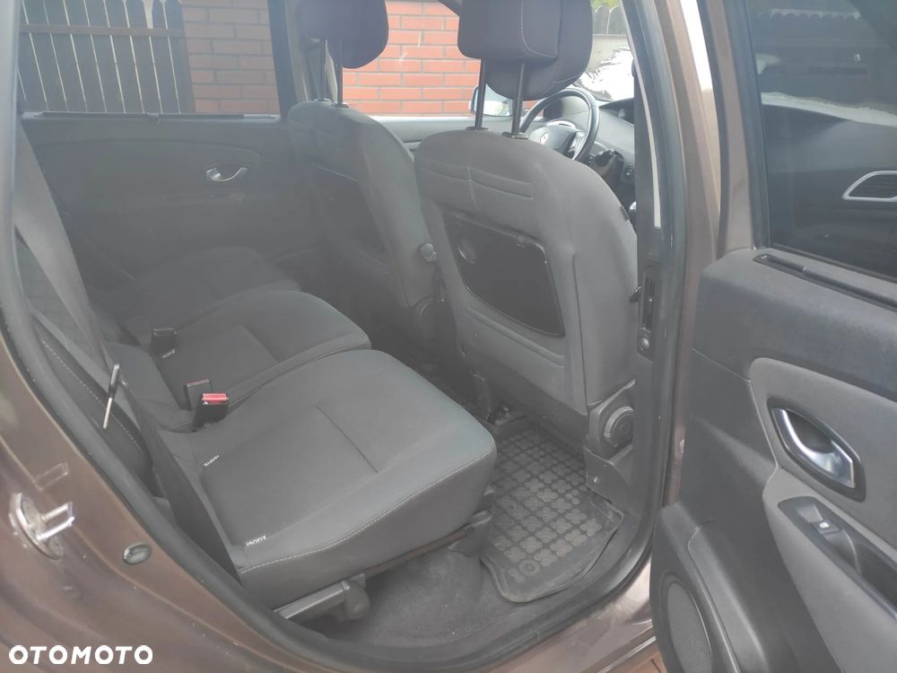 Renault Scenic 1.9 dCi Expression - 12