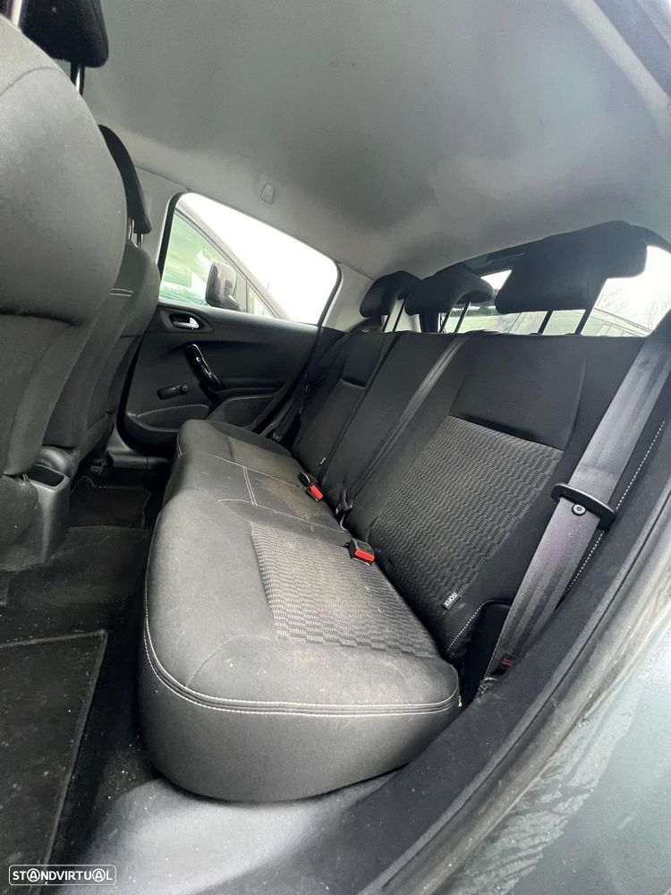 Peugeot 208 82 PureTech Style - 9