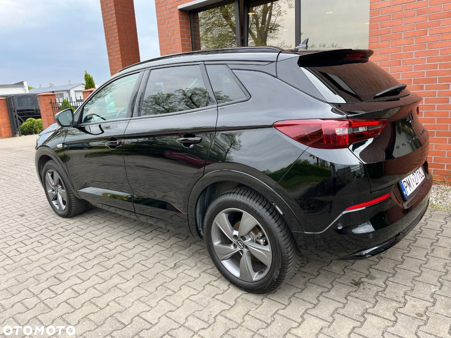 Opel Grandland 1.2 T Business Elegance S&S - 3