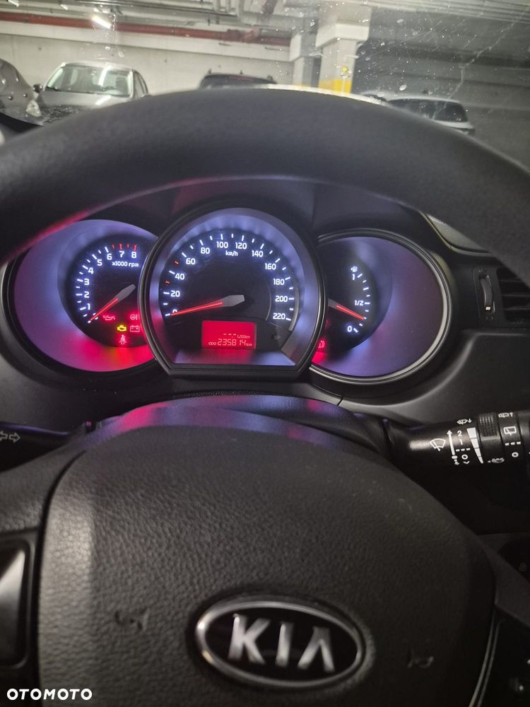 Kia Rio 1.2 M - 13