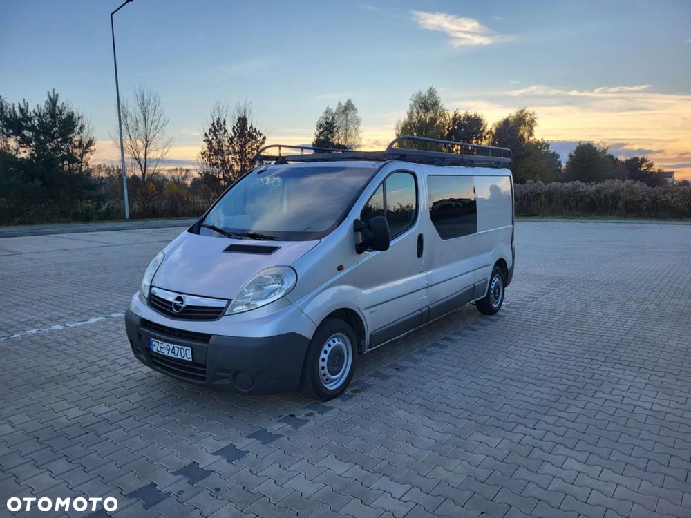 Opel Vivaro - 1