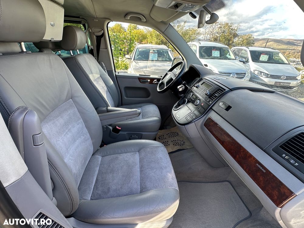 Volkswagen Multivan - 37