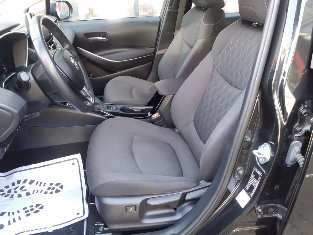 Toyota Corolla - 25